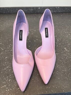 Lavendar pumps